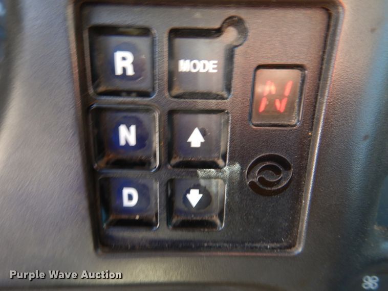 image for item DM1381 2004 Chevrolet C7500  oil distributor truck