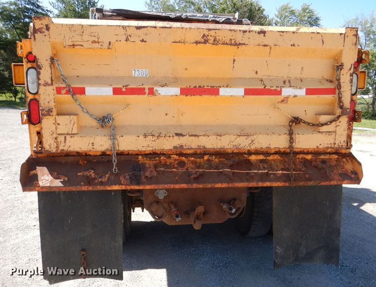 image for item DM1383 2005 International WorkStar 7400  dump truck