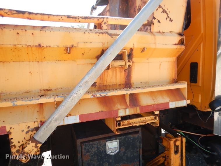 image for item DM1383 2005 International WorkStar 7400  dump truck