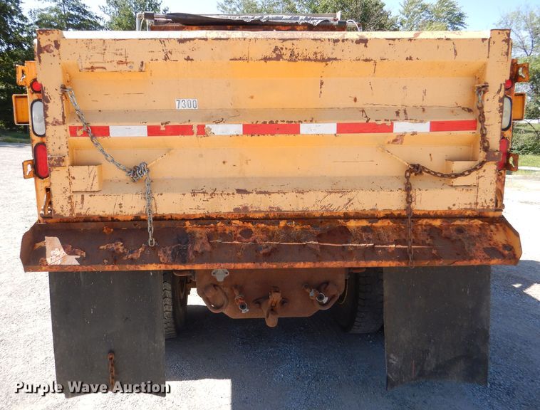 image for item DM1383 2005 International WorkStar 7400  dump truck