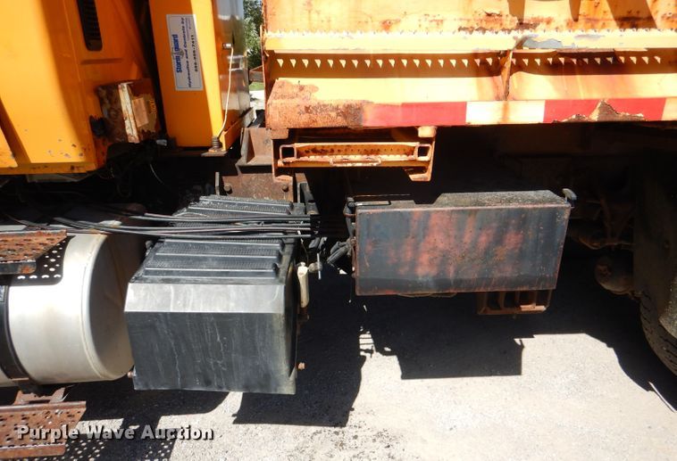 image for item DM1383 2005 International WorkStar 7400  dump truck