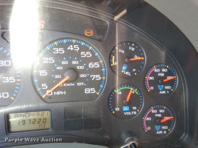 image for item DM1383 2005 International WorkStar 7400  dump truck