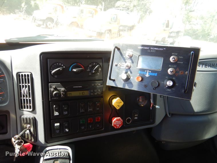 image for item DM1383 2005 International WorkStar 7400  dump truck