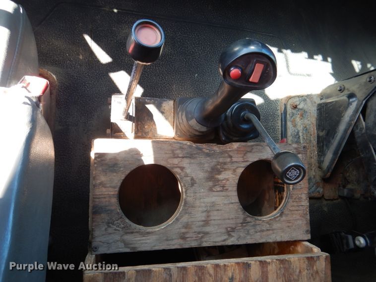 image for item DM1383 2005 International WorkStar 7400  dump truck