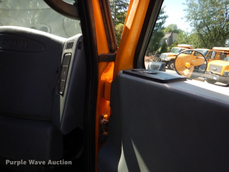 image for item DM1383 2005 International WorkStar 7400  dump truck