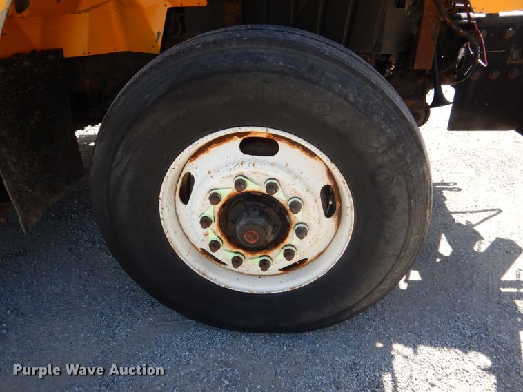 image for item DM1383 2005 International WorkStar 7400  dump truck