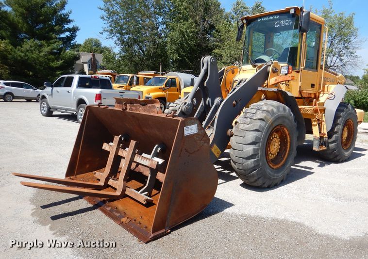 image for item DM1384 2004 Volvo L70E  wheel loader