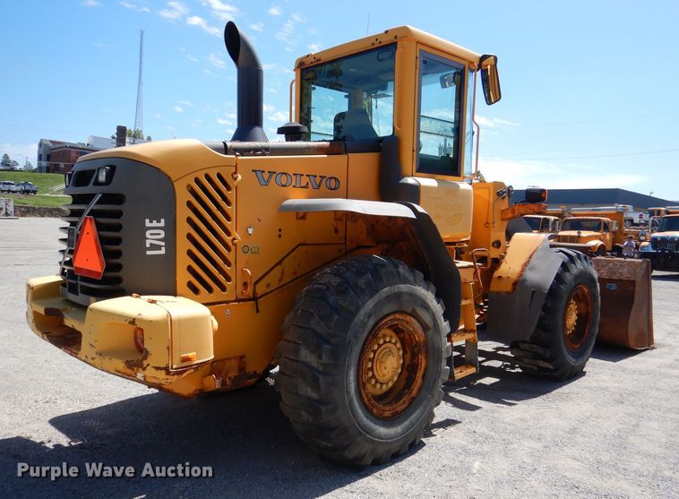 image for item DM1384 2004 Volvo L70E  wheel loader