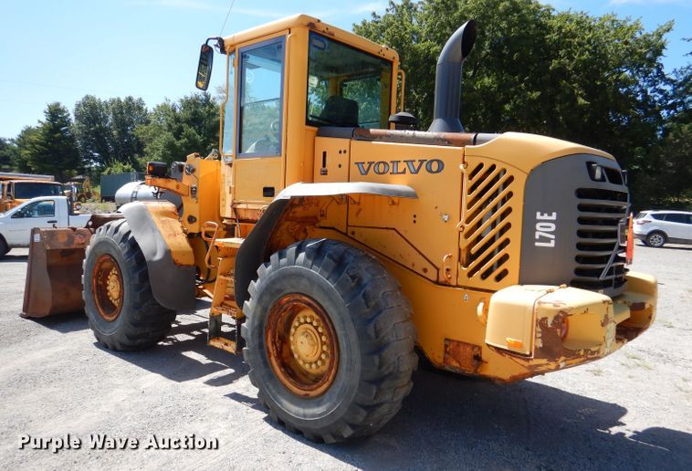 image for item DM1384 2004 Volvo L70E  wheel loader