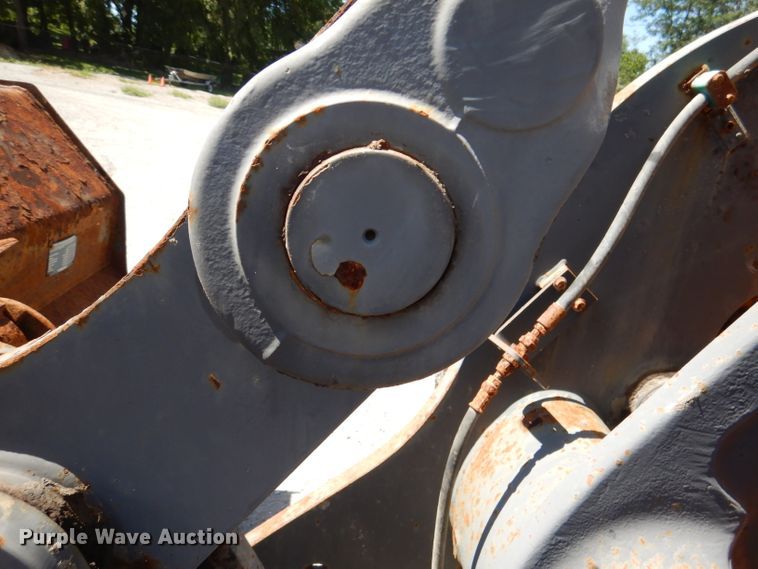 image for item DM1384 2004 Volvo L70E  wheel loader