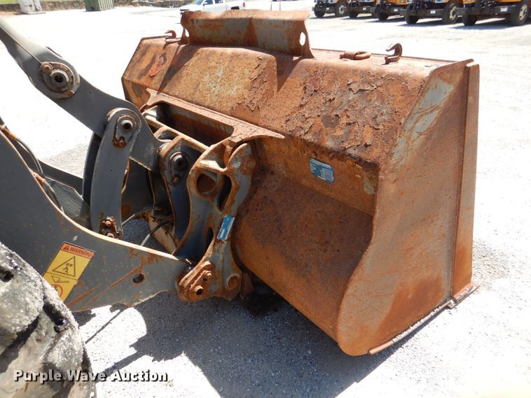 image for item DM1384 2004 Volvo L70E  wheel loader