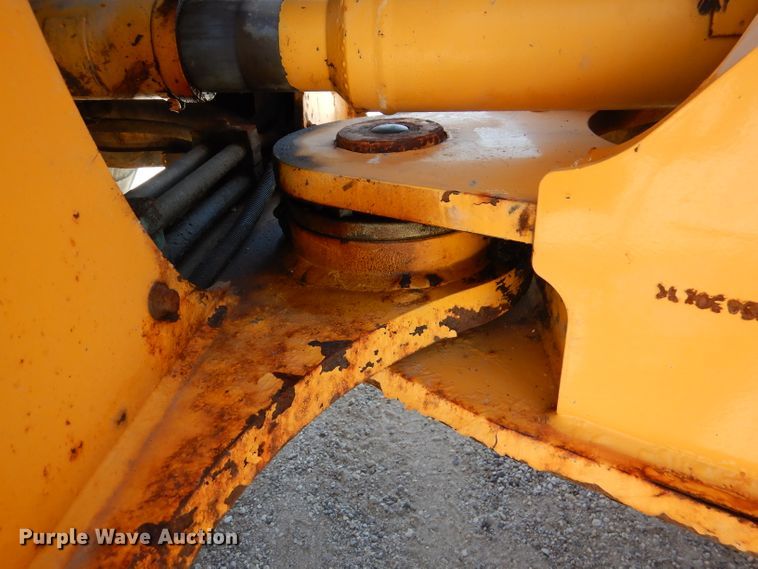 image for item DM1384 2004 Volvo L70E  wheel loader