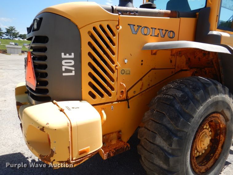 image for item DM1384 2004 Volvo L70E  wheel loader