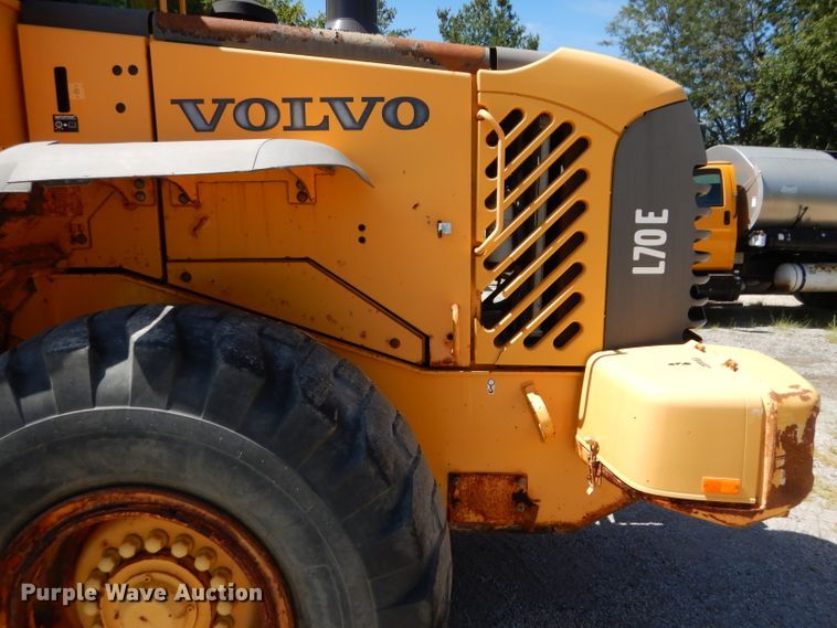 image for item DM1384 2004 Volvo L70E  wheel loader