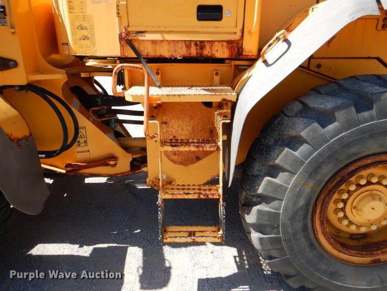 image for item DM1384 2004 Volvo L70E  wheel loader