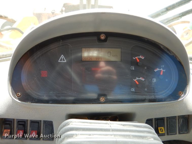 image for item DM1384 2004 Volvo L70E  wheel loader