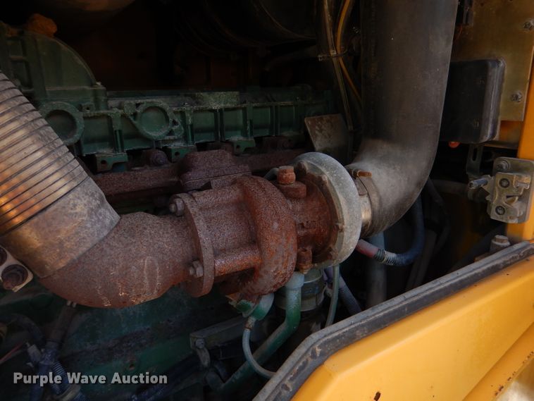 image for item DM1384 2004 Volvo L70E  wheel loader