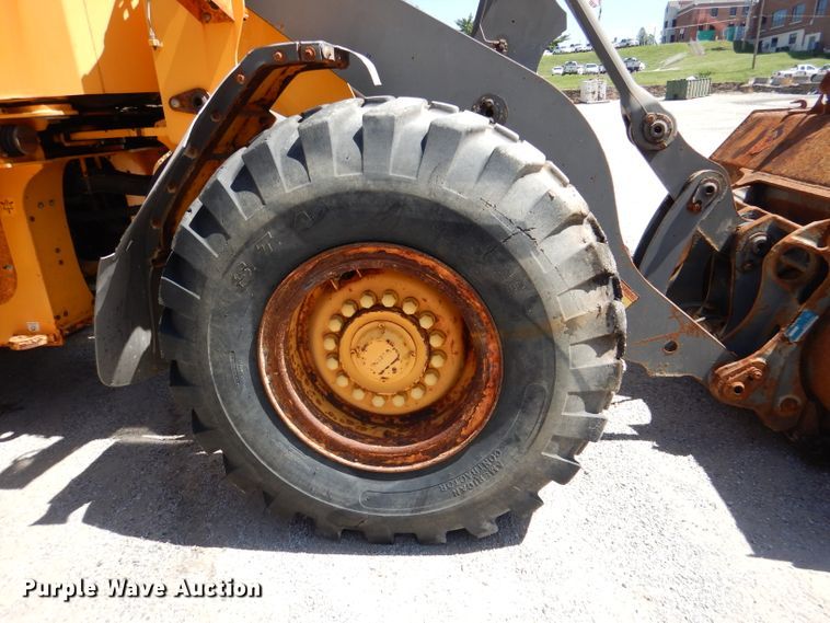 image for item DM1384 2004 Volvo L70E  wheel loader