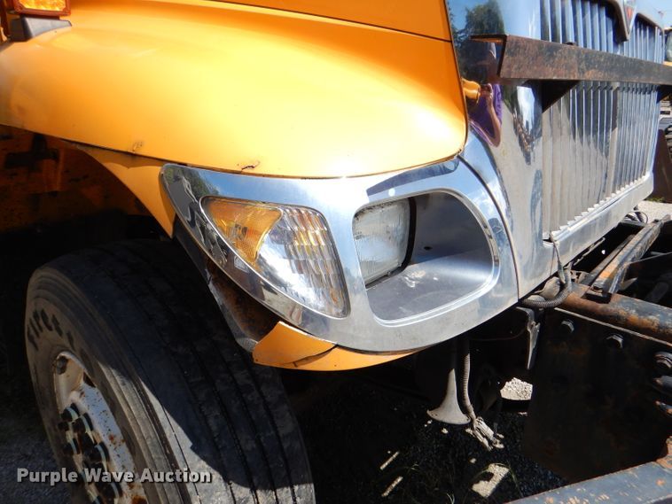 image for item DM1385 2006 International WorkStar 7400  dump truck