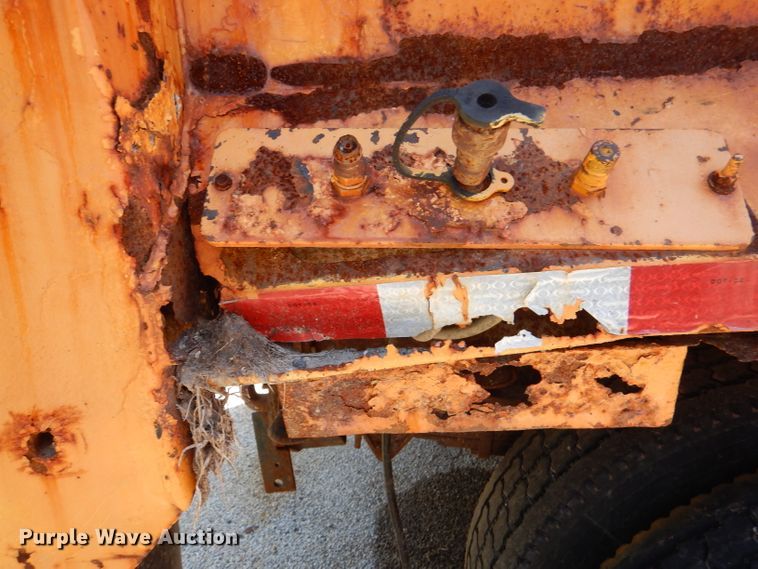 image for item DM1385 2006 International WorkStar 7400  dump truck