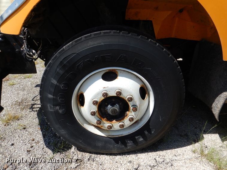 image for item DM1385 2006 International WorkStar 7400  dump truck