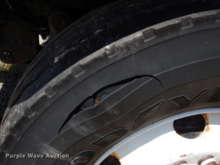 image for item DM1385 2006 International WorkStar 7400  dump truck