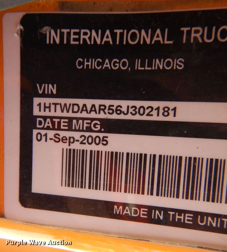 image for item DM1385 2006 International WorkStar 7400  dump truck