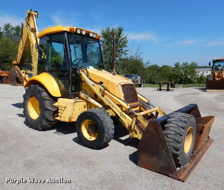 image for item DM1386 2002 New Holland LB110B  backhoe