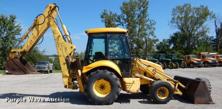 image for item DM1386 2002 New Holland LB110B  backhoe