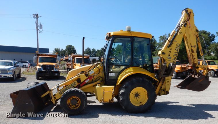 image for item DM1386 2002 New Holland LB110B  backhoe