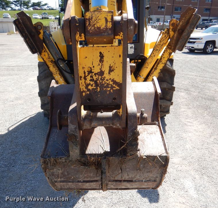 image for item DM1386 2002 New Holland LB110B  backhoe