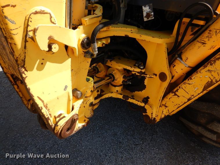 image for item DM1386 2002 New Holland LB110B  backhoe