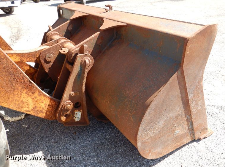 image for item DM1389 2006 New Holland LW130B  wheel loader