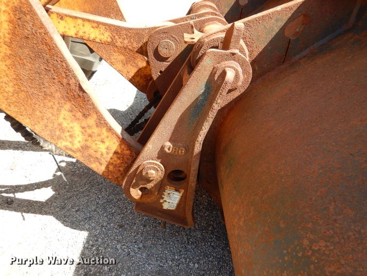 image for item DM1389 2006 New Holland LW130B  wheel loader