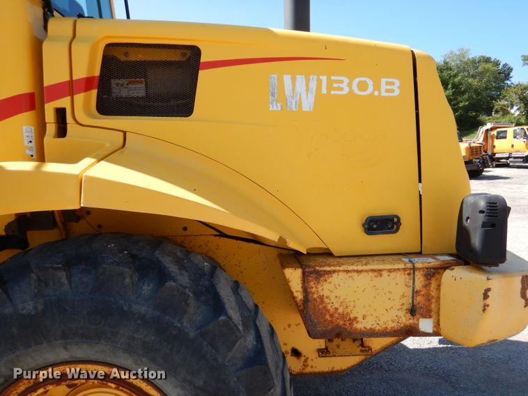 image for item DM1389 2006 New Holland LW130B  wheel loader