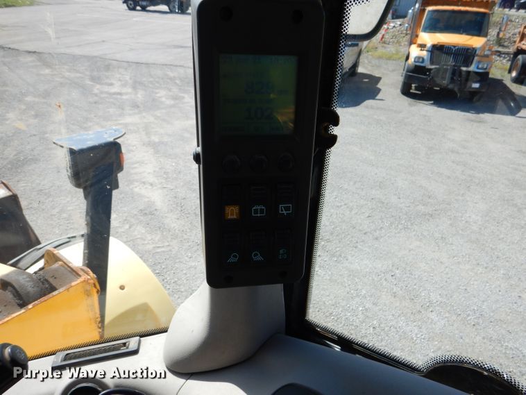 image for item DM1389 2006 New Holland LW130B  wheel loader