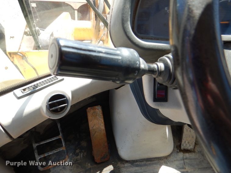 image for item DM1389 2006 New Holland LW130B  wheel loader