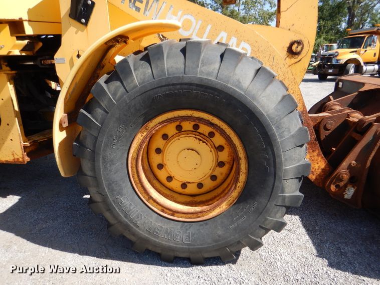image for item DM1389 2006 New Holland LW130B  wheel loader