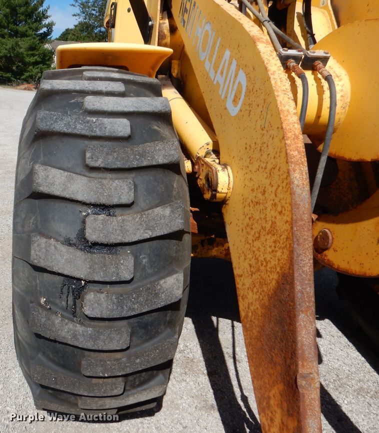 image for item DM1389 2006 New Holland LW130B  wheel loader