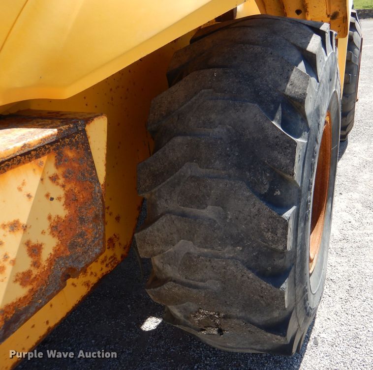 image for item DM1389 2006 New Holland LW130B  wheel loader