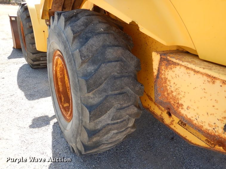 image for item DM1389 2006 New Holland LW130B  wheel loader