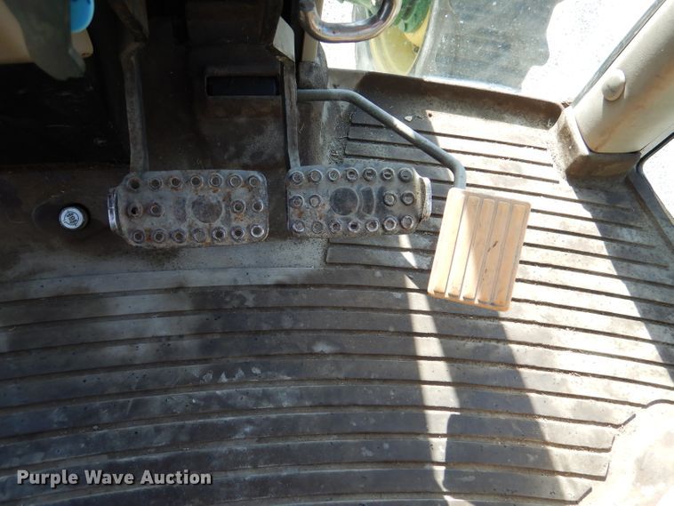 image for item DM1392 John Deere 6615  MFWD tractor