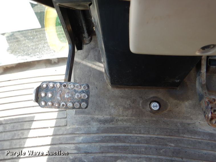 image for item DM1393 John Deere 6715  MFWD tractor