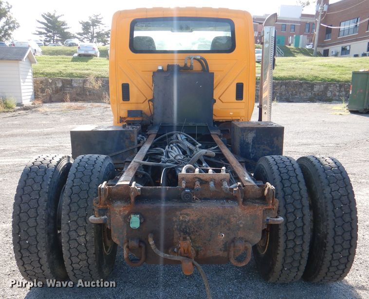 image for item DM1394 2006 International WorkStar 7400  truck cab and chassis