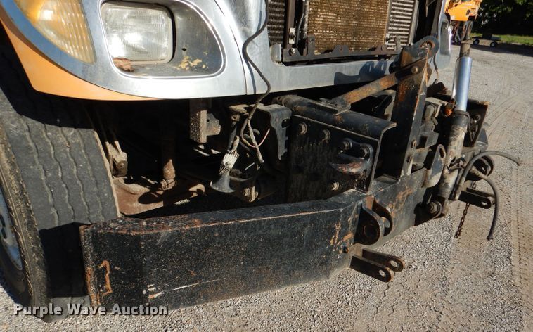 image for item DM1394 2006 International WorkStar 7400  truck cab and chassis