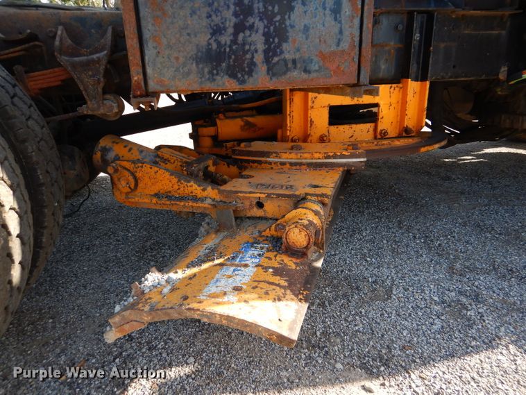 image for item DM1394 2006 International WorkStar 7400  truck cab and chassis