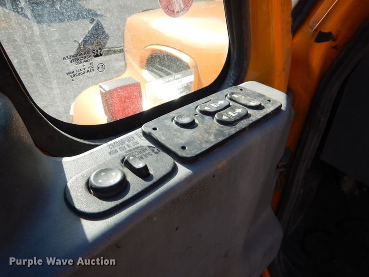 image for item DM1394 2006 International WorkStar 7400  truck cab and chassis