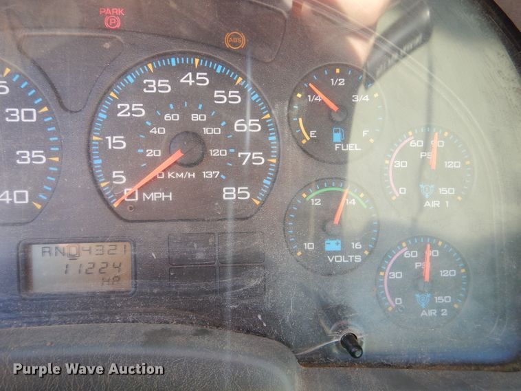 image for item DM1394 2006 International WorkStar 7400  truck cab and chassis