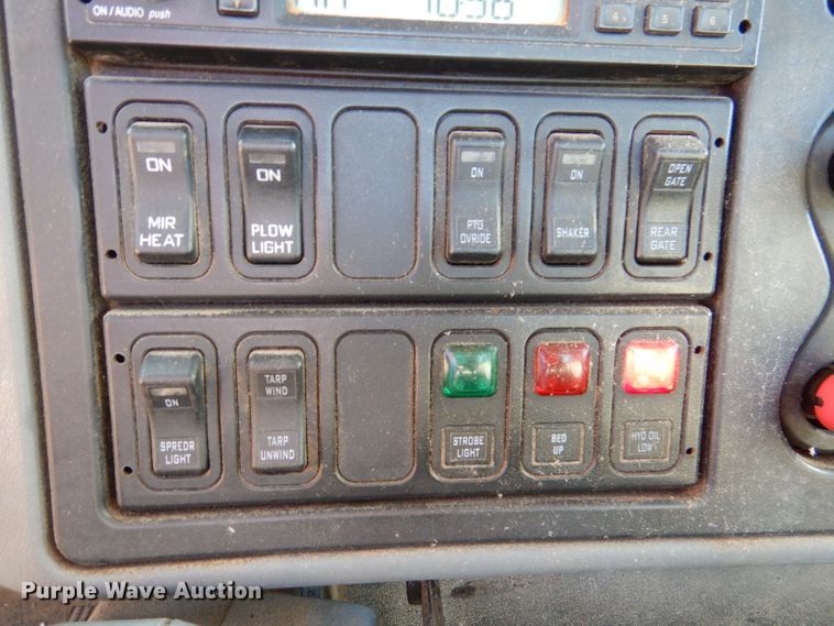 image for item DM1394 2006 International WorkStar 7400  truck cab and chassis