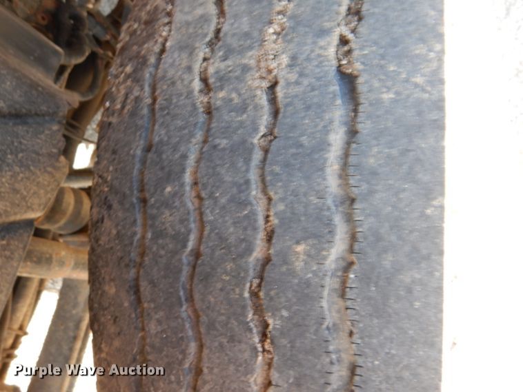 image for item DM1394 2006 International WorkStar 7400  truck cab and chassis